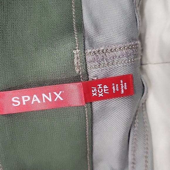 SPANX Women's Stretch Twill Ankle Cargo Pant Stone Wash Camo Size XS - Picture 8 of 9